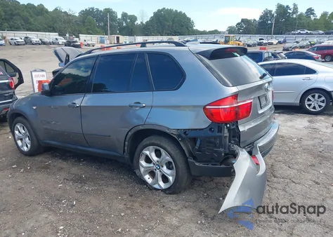 2011 BMW X5 xDrive35D from USA, damaged, VIN 5UXZW0C51BL658729